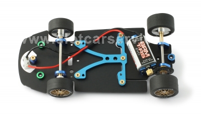 BRM Slotcar 1:24 P GT1 No.30 - neue Fahrwerkstechnik